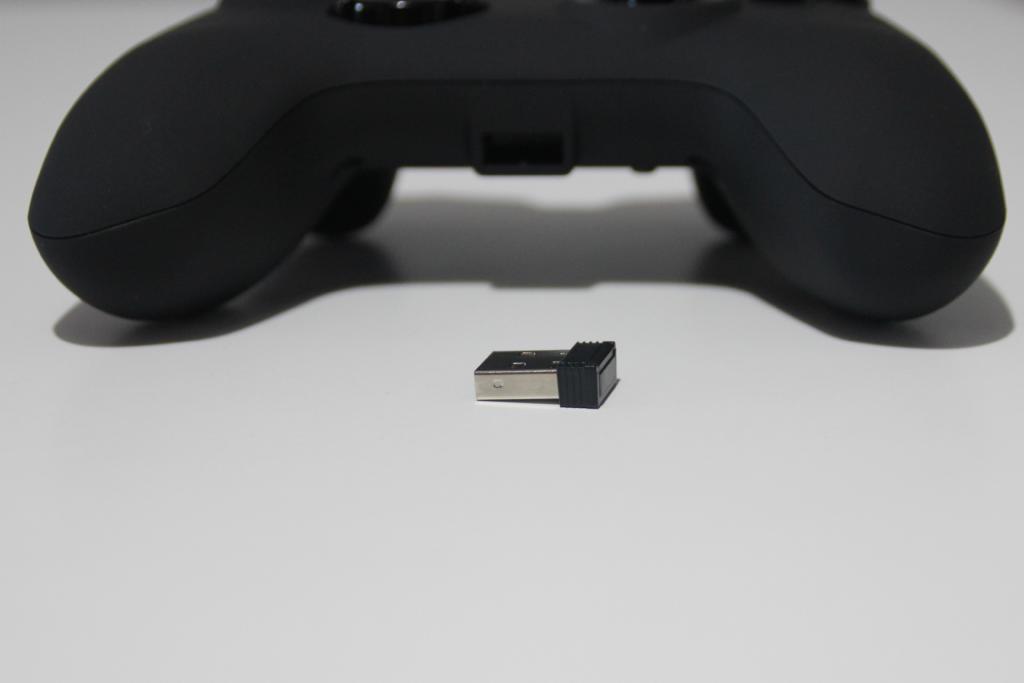 Nacon GC-200WL : Manette sans fil idéale pour jouer sur PC