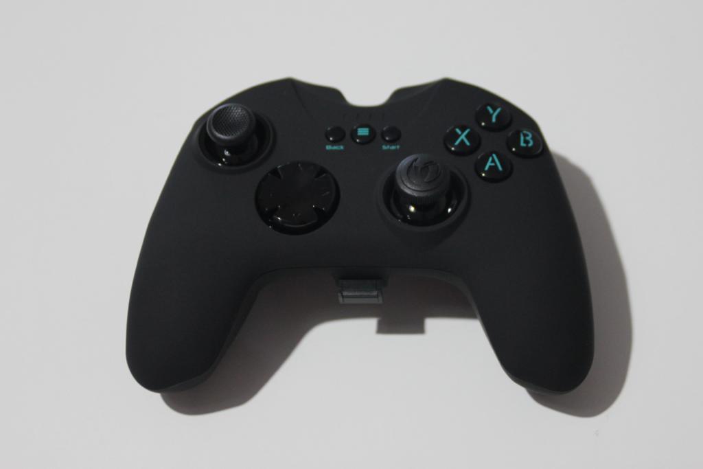 Nacon GC-200WL : Manette sans fil idéale pour jouer sur PC