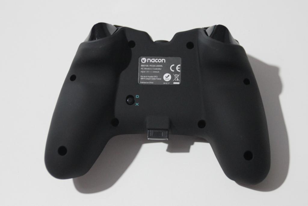 Nacon GC-200WL : Manette sans fil idéale pour jouer sur PC